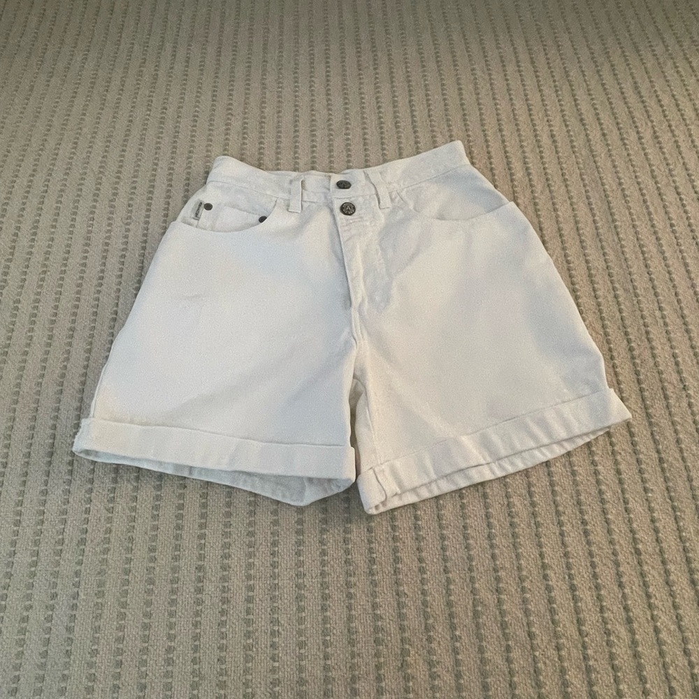 Vintage - Arizona Jean Company White Cuffed High-Rise Junior Shorts - Size: 3